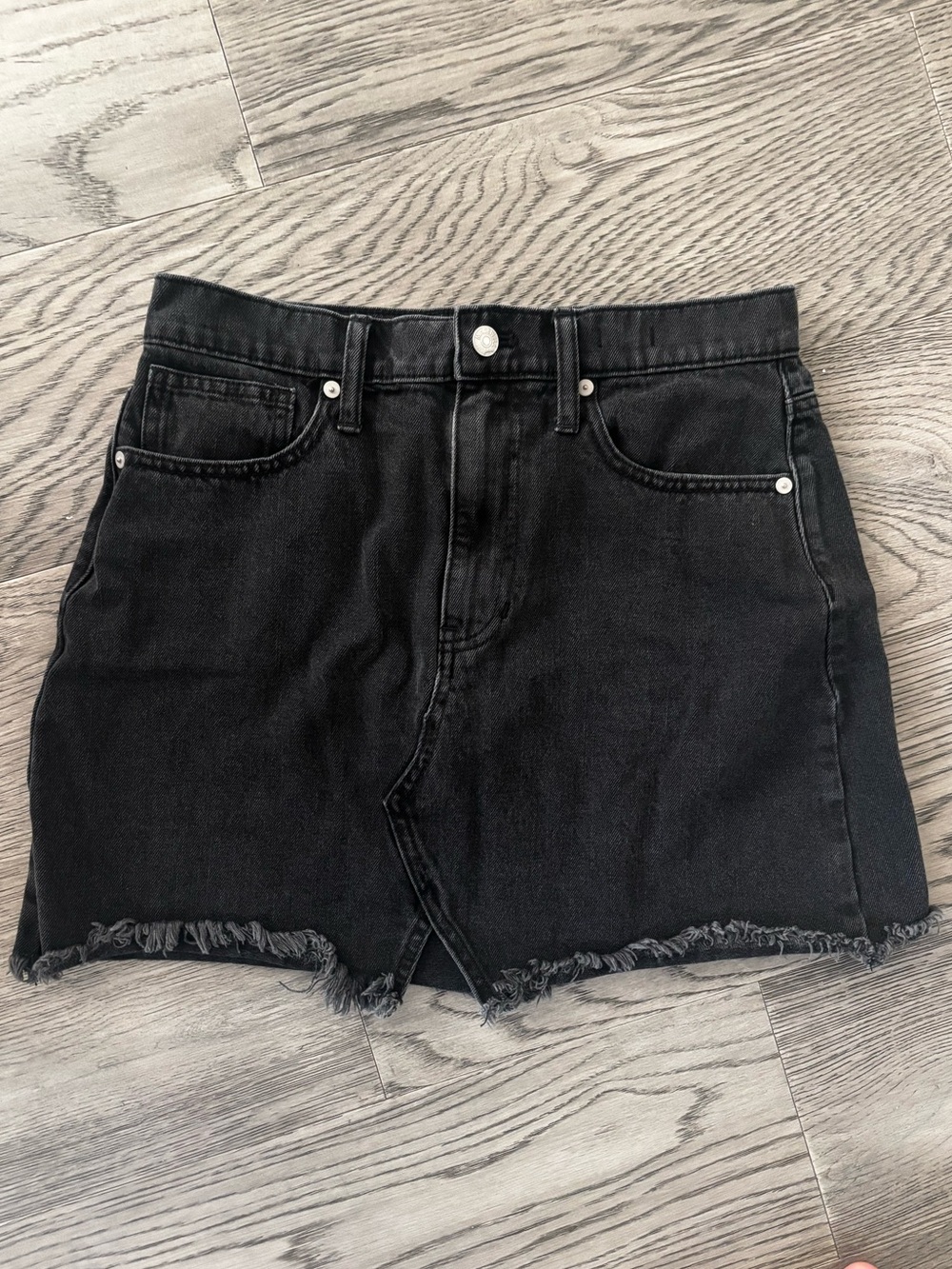 Madewell Black Denim Mini Skirt High Rise Raw Hem Frayed Size 28